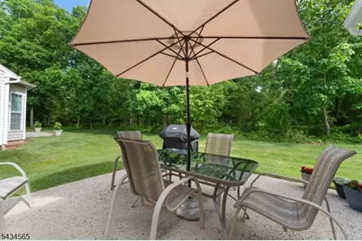 717 Thistle Hill Ln, Franklin Township, NJ 08873 - Photo 25