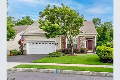 717 Thistle Hill Ln, Franklin Township, NJ 08873 - Photo 1