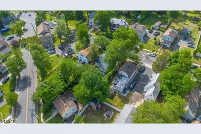 1833 W 4th St, Piscataway Township, NJ 08854 - Photo 15