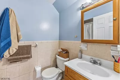 56 Vincent St, Newark, NJ 07105 - Photo 11
