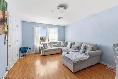 56 Vincent St, Newark, NJ 07105 - Photo 17