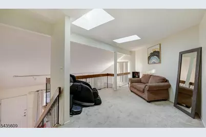 288 Crabtree Ct, Bernards Township, NJ 07920 - Photo 13