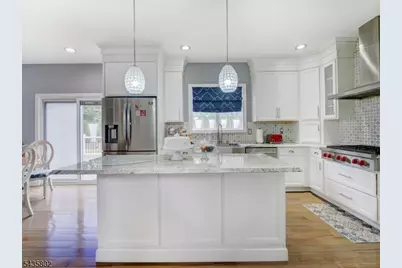 14 Hemingway Dr, Roxbury Township, NJ 07852 - Photo 9