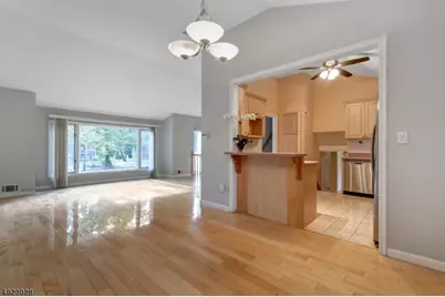 50 Falcon Rd, Livingston, NJ 07039 - Photo 3