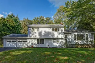 50 Falcon Rd, Livingston, NJ 07039 - Photo 13