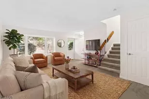 28 Wareham Ct, Scotch Plains Township, NJ 07076 - Photo 3