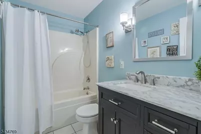 22 Green Apple Rd, Sparta Township, NJ 07871 - Photo 17