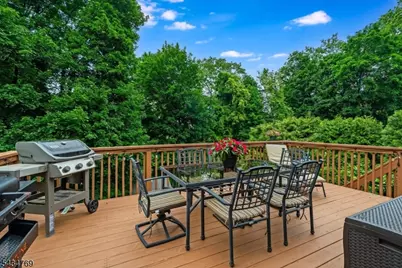 22 Green Apple Rd, Sparta Township, NJ 07871 - Photo 23