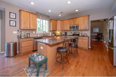 6 Eileen Dr, Wantage, NJ 07461 - Photo 9