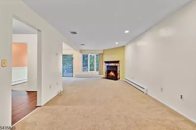 89 Stockton Ct, Parsippany, NJ 07950 - Photo 5