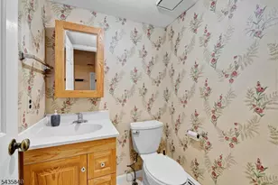 89 Stockton Ct, Parsippany, NJ 07950 - Photo 15