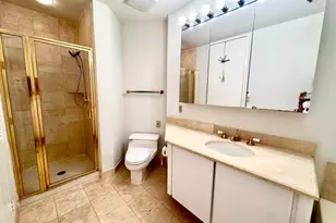 100 Carlyle Dr N05J, Cliffside Park, NJ 07010 - Photo 23