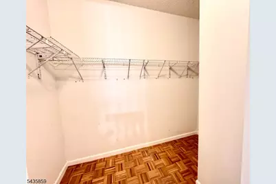 100 Carlyle Drive. N05J #5 JN, Cliffside Park, NJ 07010 - Photo 25