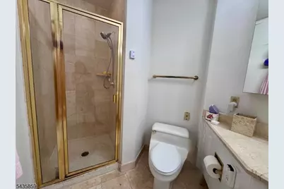100 Carlyle Drive. N05J #5 JN, Cliffside Park, NJ 07010 - Photo 19