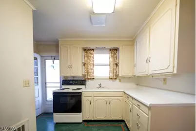 133 Frost Ave, Phillipsburg, NJ 08865 - Photo 27