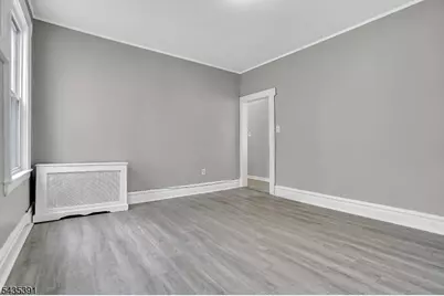 35 Chester Ave, Irvington, NJ 07111 - Photo 23