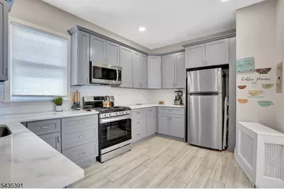 35 Chester Ave, Irvington, NJ 07111 - Photo 7