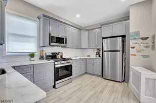 35 Chester Ave, Irvington, NJ 07111 - Photo 7