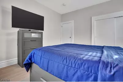 35 Chester Ave, Irvington, NJ 07111 - Photo 13