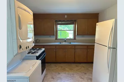 2060 Mountain Ave, Scotch Plains Township, NJ 07076 - Photo 9