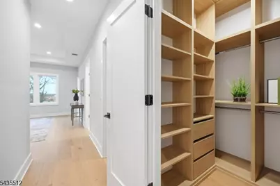 30 Cathedral Ave, Florham Park, NJ 07932 - Photo 17