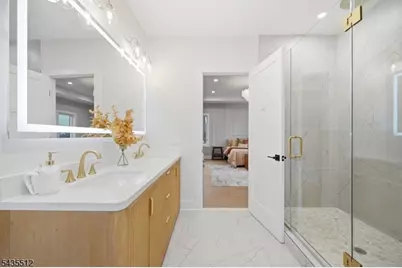 30 Cathedral Ave, Florham Park, NJ 07932 - Photo 19