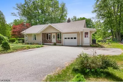 13 Island Trl, West Milford, NJ 07421 - Photo 5