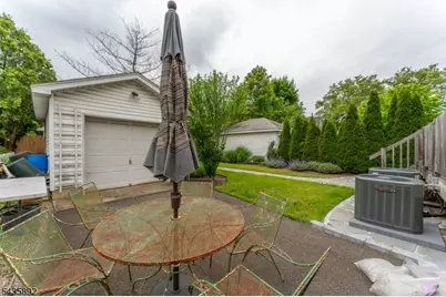 16 Coolidge Ave, Bloomfield, NJ 07003 - Photo 37