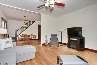 121 Wilmuth St, Mahwah Twp., NJ 07430 - Photo 9