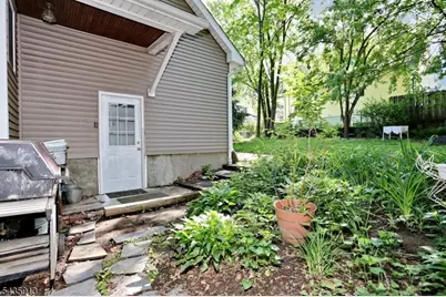 121 Wilmuth St, Mahwah Twp., NJ 07430 - Photo 33