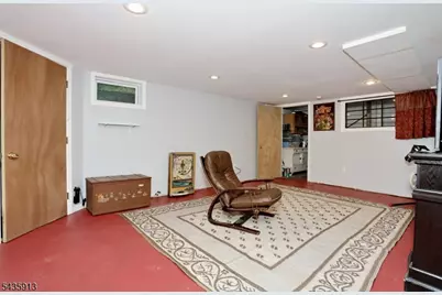 121 Wilmuth St, Mahwah Twp., NJ 07430 - Photo 27