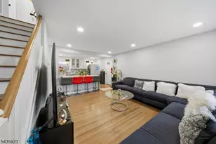 501 E 2nd Ave, Roselle, NJ 07203 - Photo 5