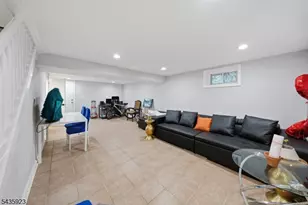 501 E 2nd Ave, Roselle, NJ 07203 - Photo 11