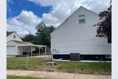 501 E 2nd Ave, Roselle, NJ 07203 - Photo 11