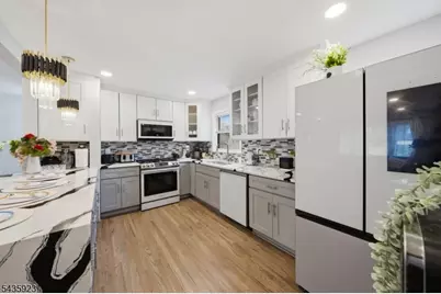 501 E 2nd Ave, Roselle, NJ 07203 - Photo 1