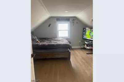 501 E 2nd Ave, Roselle, NJ 07203 - Photo 5