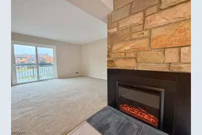 58 Kensington Ct #58, Washington Township, NJ 07840 - Photo 5