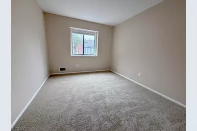 58 Kensington Ct #58, Washington Township, NJ 07840 - Photo 17