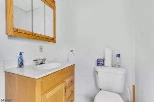 157 Bullman St, Phillipsburg, NJ 08865 - Photo 17