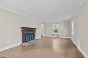 433 Mt Pleasant Ave, West Orange Township, NJ 07052 - Photo 5