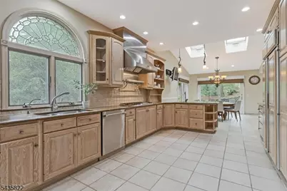 31 Forest Hills Way, Cedar Grove Twp., NJ 07009 - Photo 13