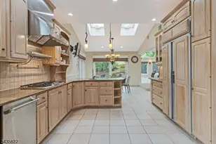 31 Forest Hills Way, Cedar Grove Twp., NJ 07009 - Photo 11