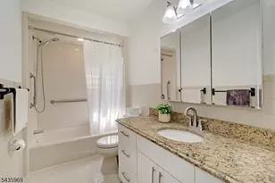 38 Park St 2-D, Florham Park, NJ 07932 - Photo 11