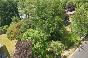 160 Hayes Ave, Clark Township, NJ 07066 - Photo 11