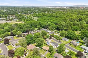 160 Hayes Ave, Clark Township, NJ 07066 - Photo 9