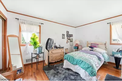 160 Hayes Ave, Clark Township, NJ 07066 - Photo 25