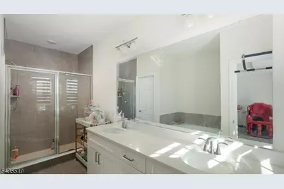 15 S Davenport St, Somerville, NJ 08876 - Photo 11