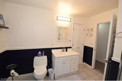 567 Foothill Rd, Bridgewater, NJ 08807 - Photo 29