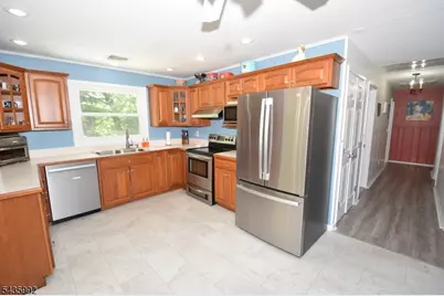 567 Foothill Rd, Bridgewater, NJ 08807 - Photo 17