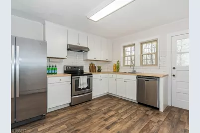 81A Alexander Ave #1, Montclair, NJ 07043 - Photo 7